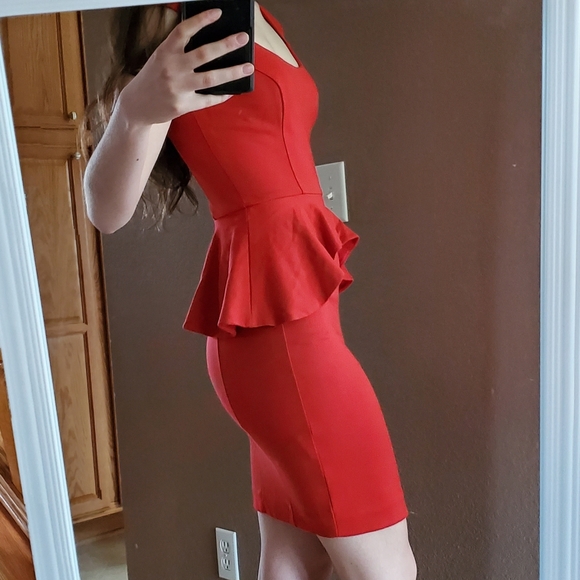 Bebe Mariah Fitted Red Peplum Dress - Picture 4 of 5